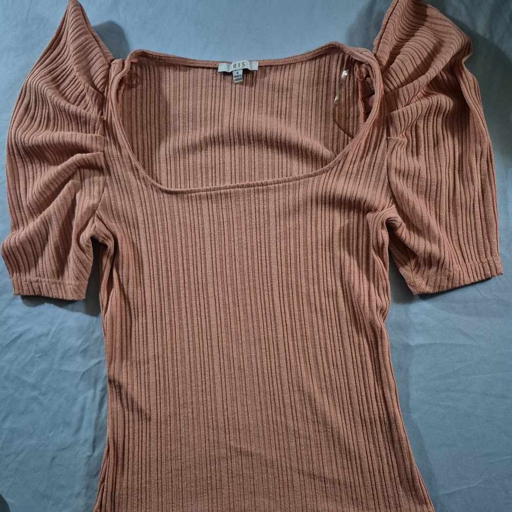 Iris/Size Small/Coral/Ribbed Puff Sleeve Blouse